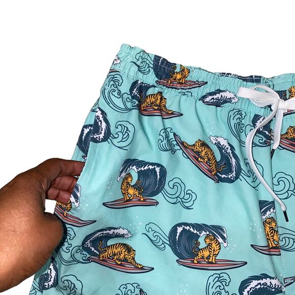 Sonoma Goods For Life Elastic Waist Swim Trunks surfing tiger print large NWTs - Picture 3 of 8